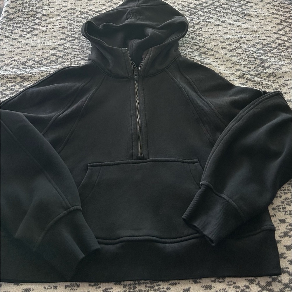 Lululemon black scuba xs/sm